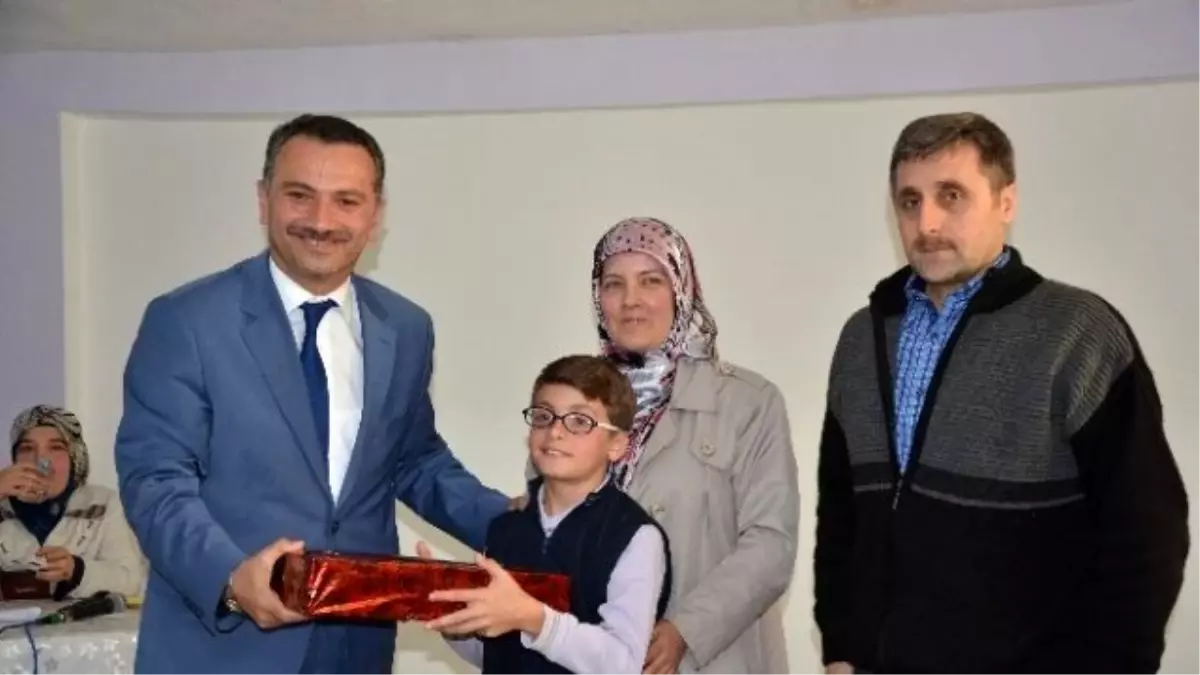 Bozüyük\'te 40 Hadis Ezberleme Yarışması Düzenlendi