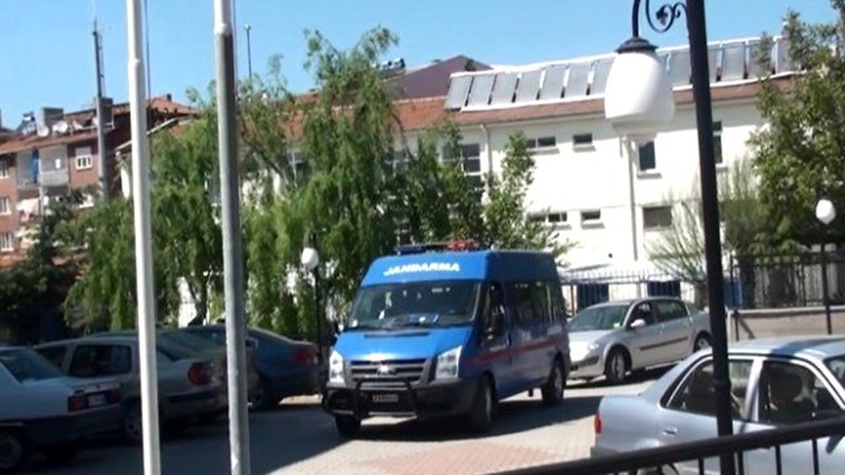 Cezaevinden Firar Eden Zanlıya Jandarmadan Baskın