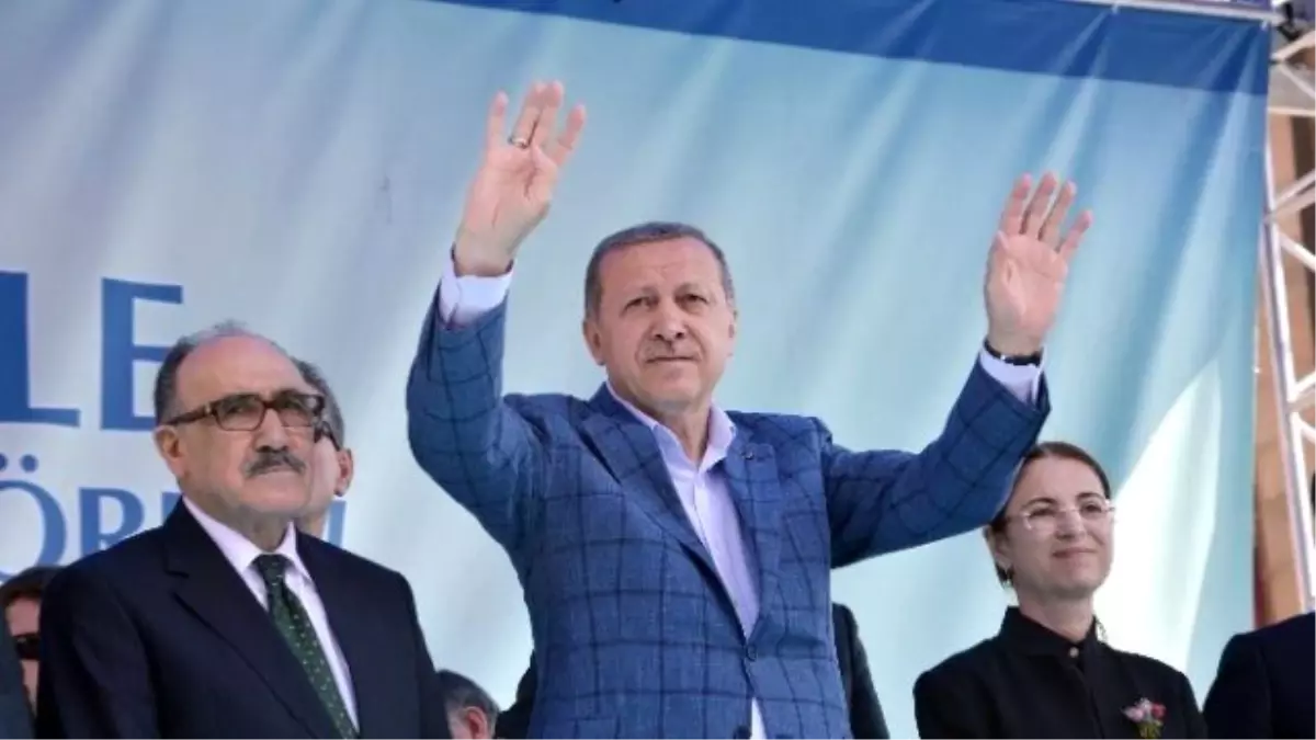 Cumhurbaşkanı Erdoğan\'dan Öğretmen Atamalarıyla İlgili Açıklama
