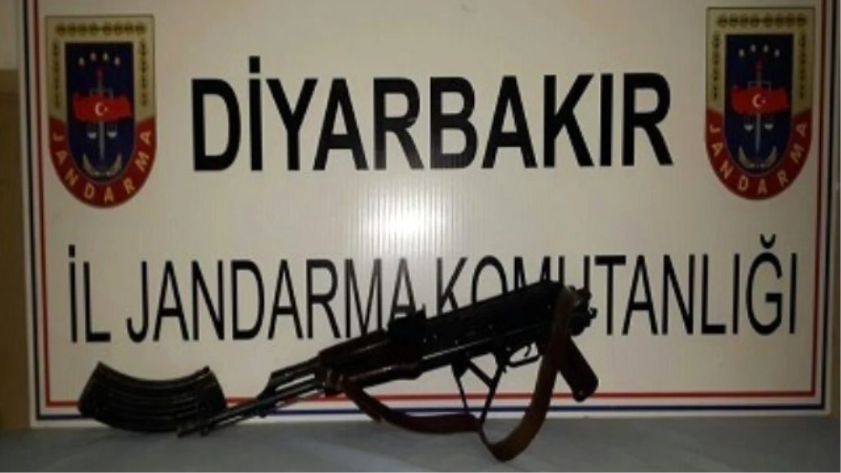 Diyarbakır\'da Kalaşnikof Silah Yakalandı