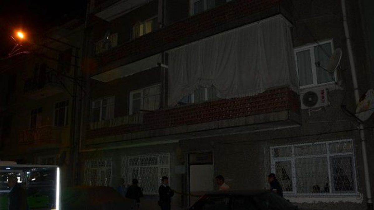 Evlat Hasreti Canından Etti
