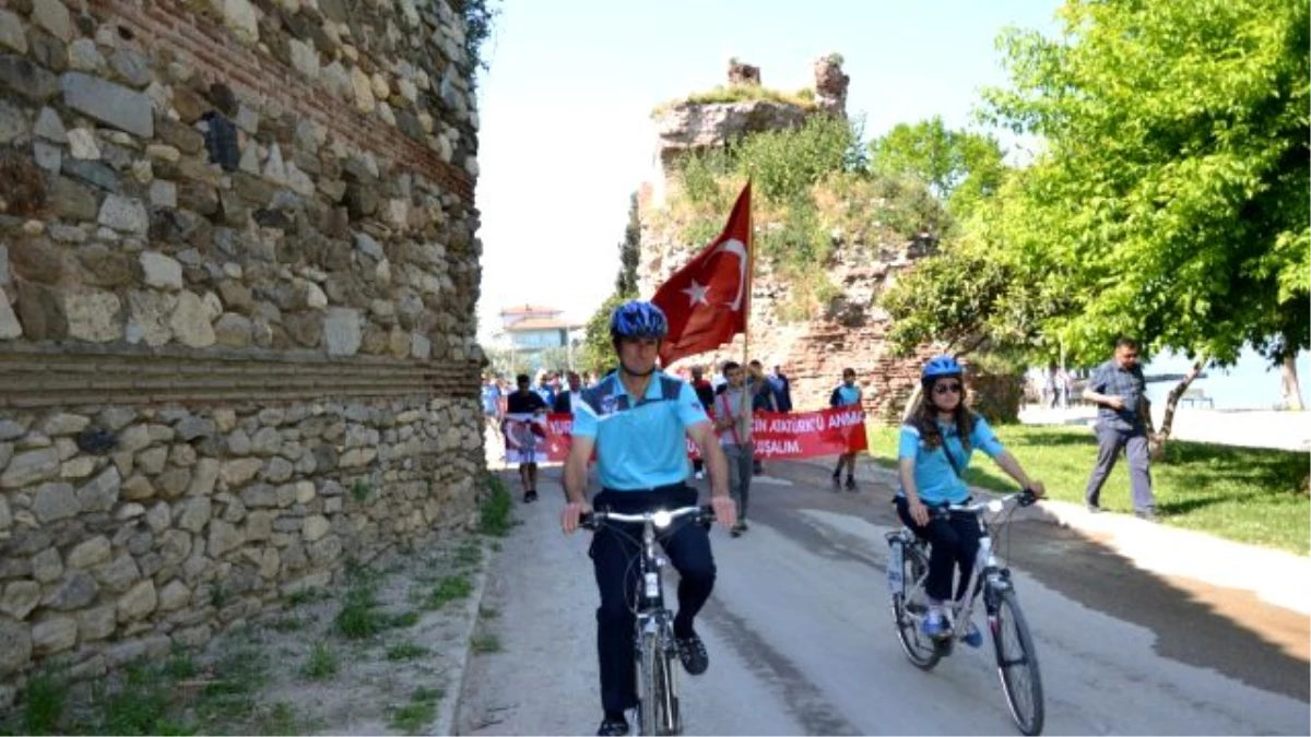 İznik\'te Gençlik Yürüyüşü Yapıldı