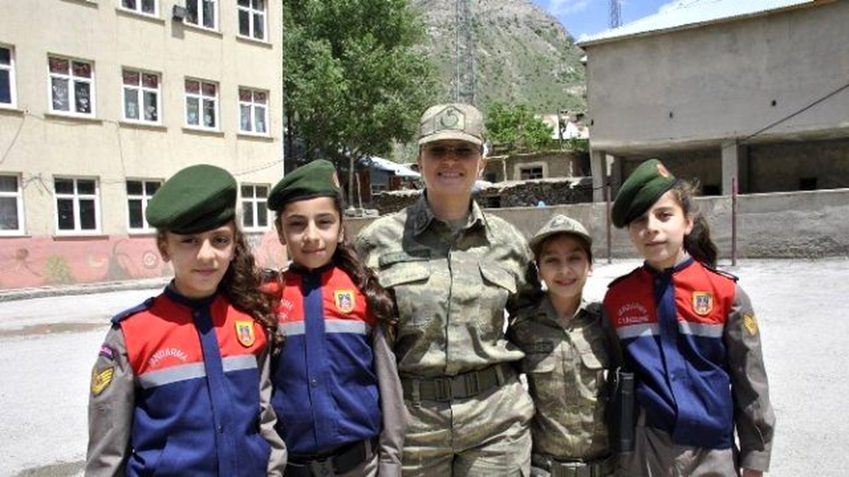 Jandarma Ekipleri ve Öğrenciler Denetim Yaptı