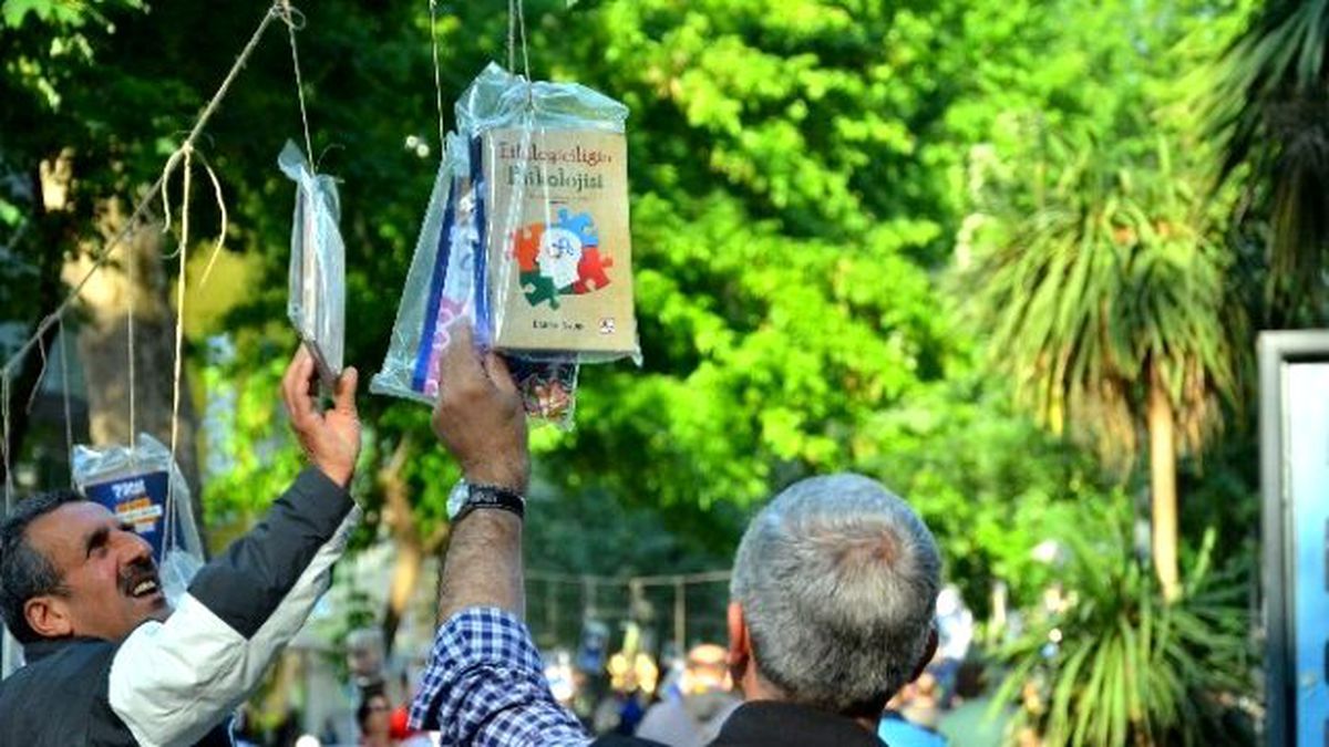 Kocaeli\'de Ağaçlar \'Kitap Açtı\'