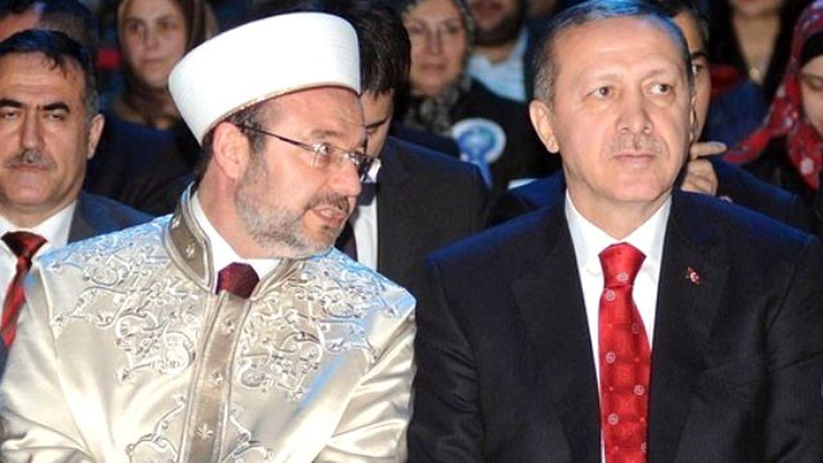 Mehmet Görmez 'Sarıklı Caps'i Görünce Arabadan İnmiş