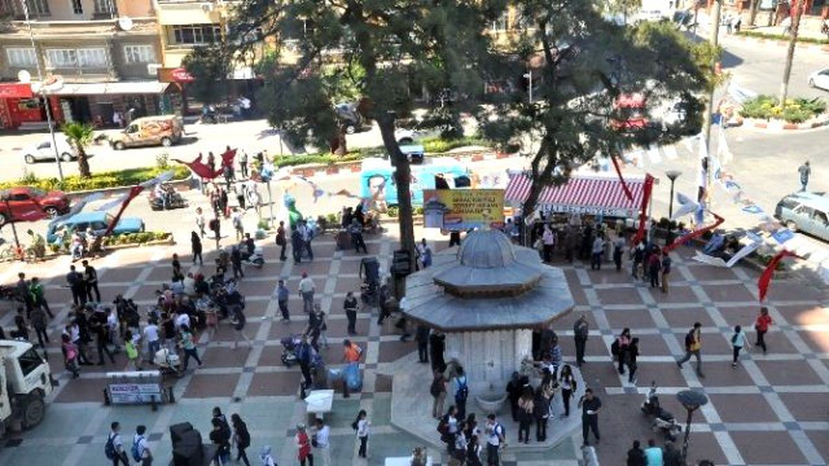 Nazilli\'deki Osmanlı Çeşmesinden Şerbet Aktı