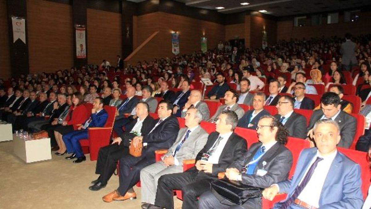 Recep Tayyip Erdoğan Üniversitesi\'nde (Rteü) Düzenlenen Ulusal Tıp Öğrenci Acil Kongresi Bugün...