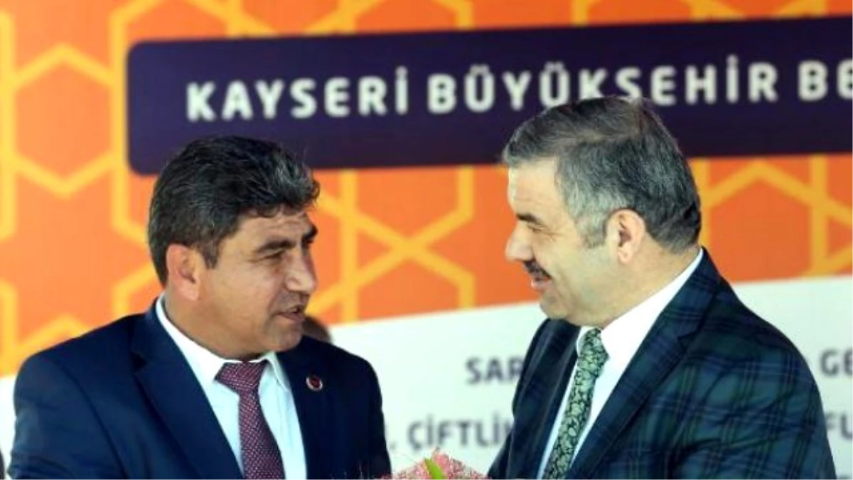 Sarıoğlan Belediye Başkanı, MHP\'den İstifa Etti