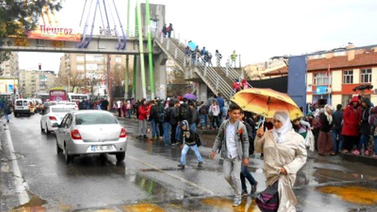Sıkıntı Üst Geçitte Değil, Zihniyette