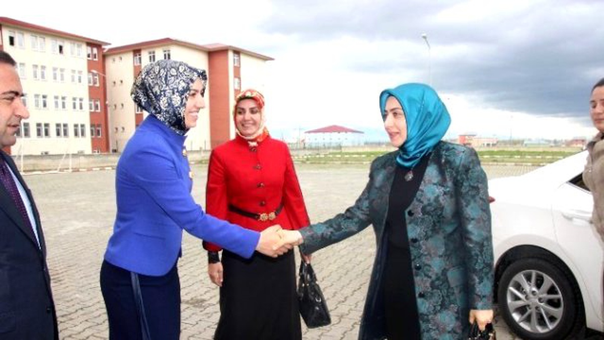 Tuba Işın, Tübitak Bilim Fuarı\'nı Ziyaret Etti