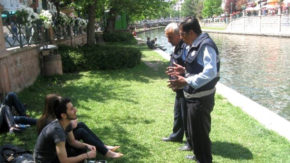 Zabıta Ekipleri Porsuk Kenarında Uyarı ve Denetimde