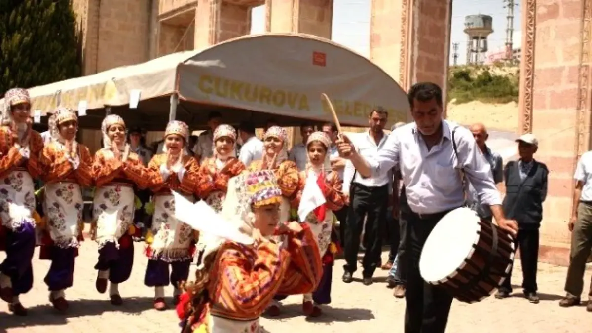 Adana\'da Davullu Zurnalı Referandum