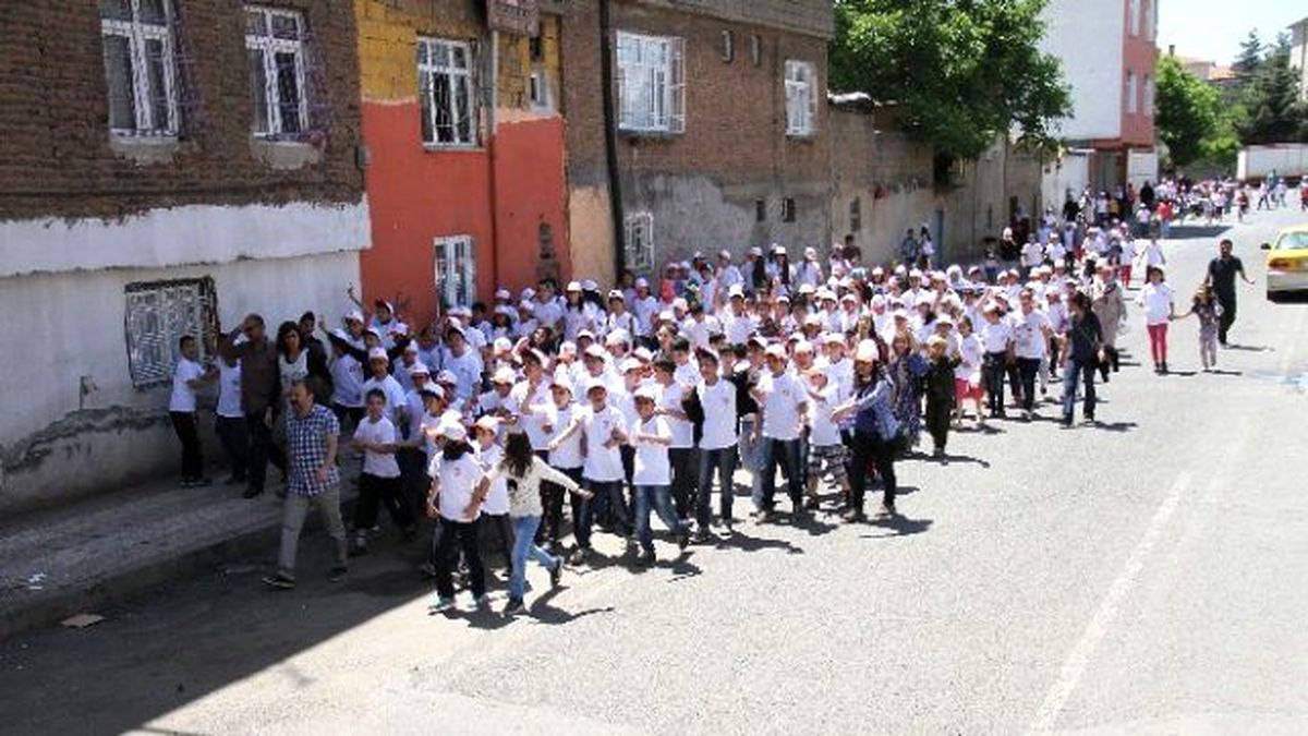 Bağlar Belediyesi Eğitim Destek Evi Öğrencilerinden Etkinlik