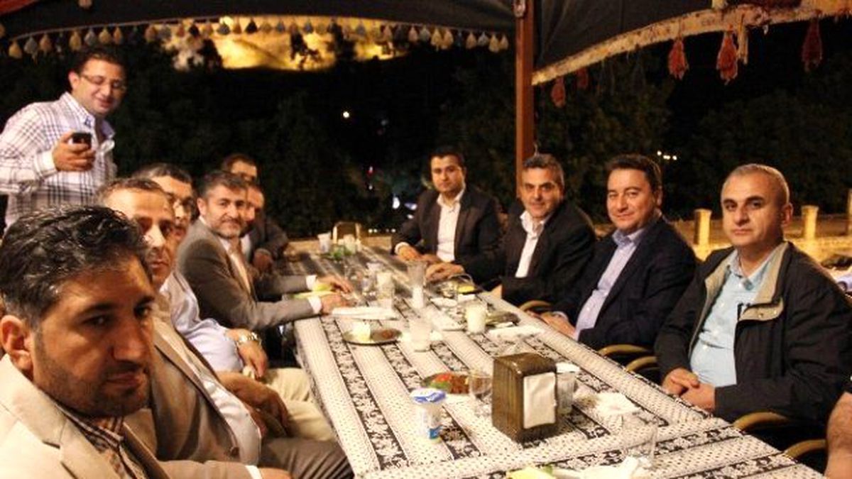 Başbakan Yardımcısı Babacan\'a Çiğ Köfteli Karşılama