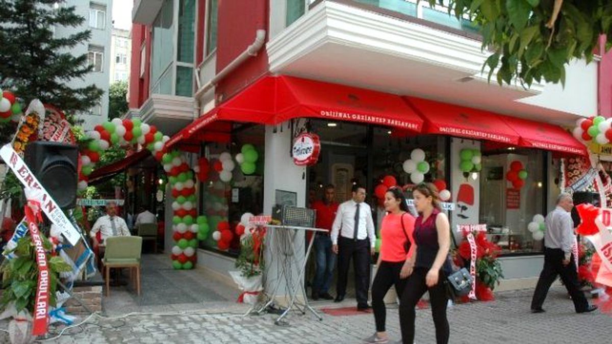 Fıstıkzade Baklavalarının 9. Şubesi Adana\'da Açıldı