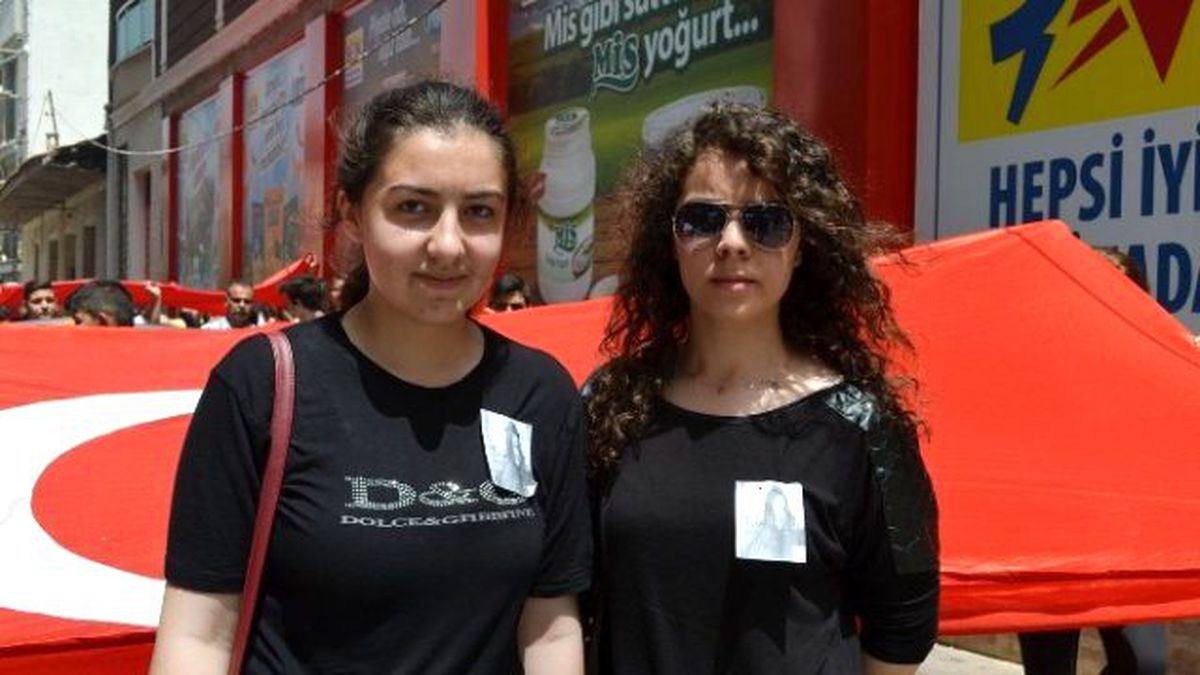 Gençlik Yürüyüşünde Rabia Unutulmadı