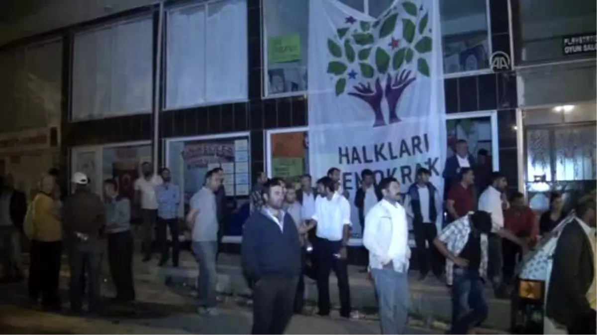 Hdp Seçim Bürosu Açılışında Gerginlik