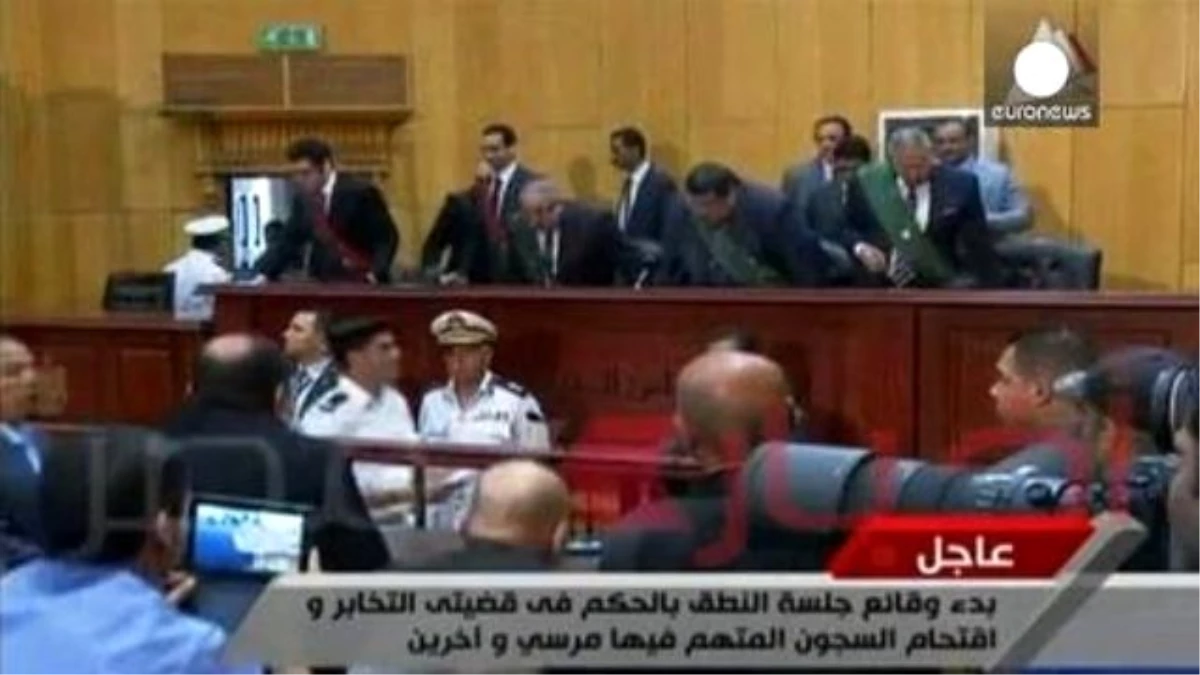 Mısır\'da Mahkeme Mursi İçin İdam Talep Etti