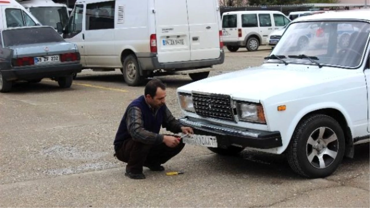 Suriyelilerin Araçlarına Türk Plakası Verilmesi 2 Haziran Tarihine Uzatıldı