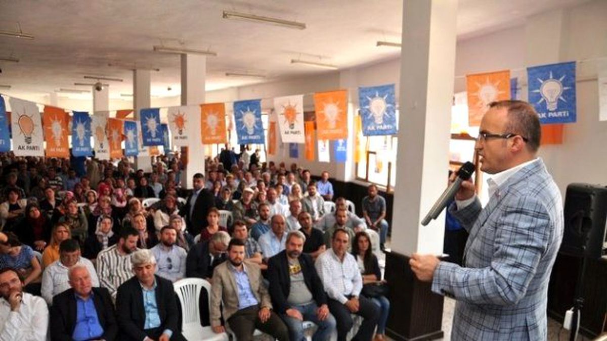 Turan, Memleketi Lapseki\'de Parti Üyeleriyle Buluştu