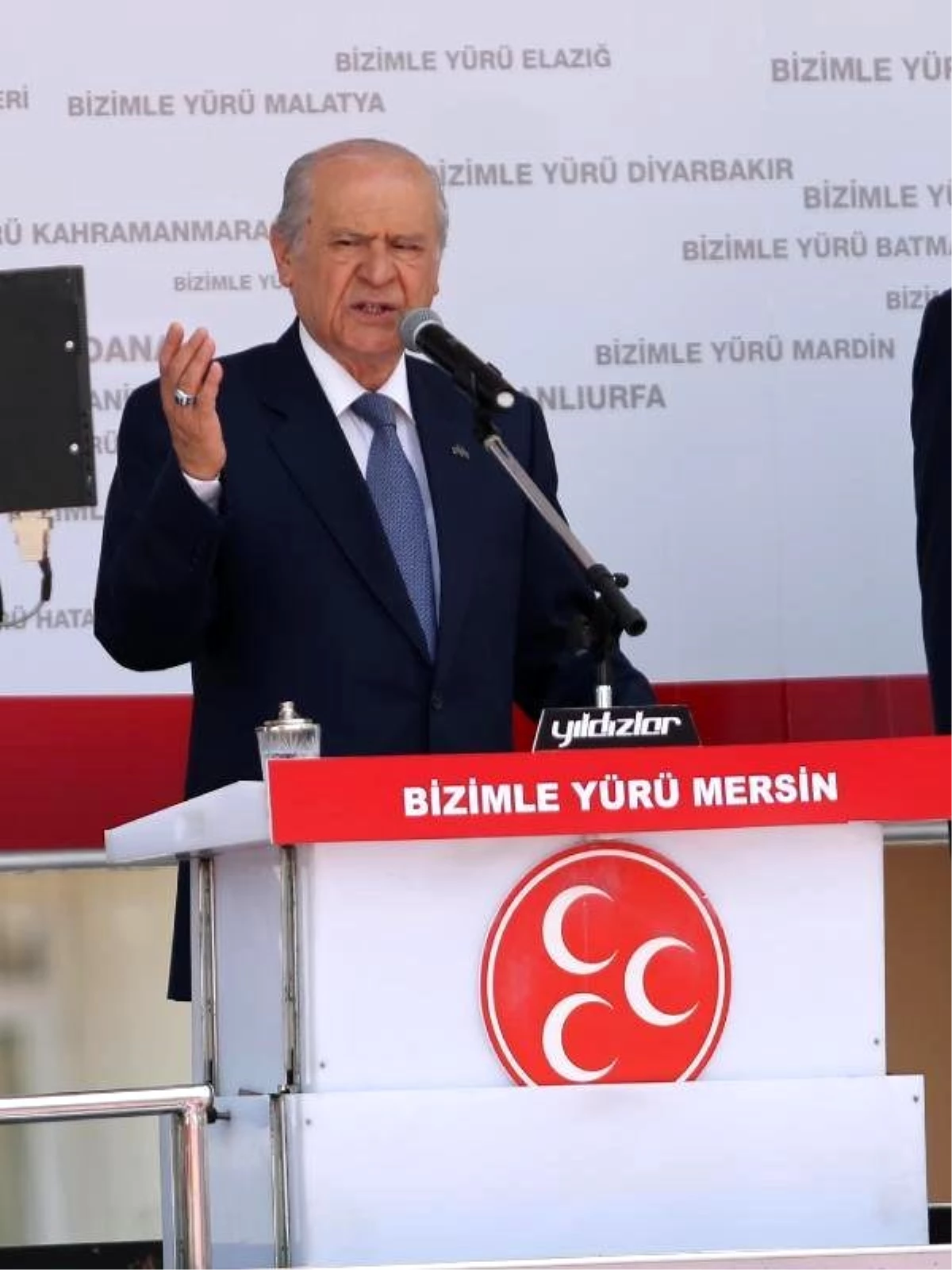 Bahçeli: Sınırlarımız Yol Geçen Hanına Dönerken Davutoğlu Neredeydi? (2)