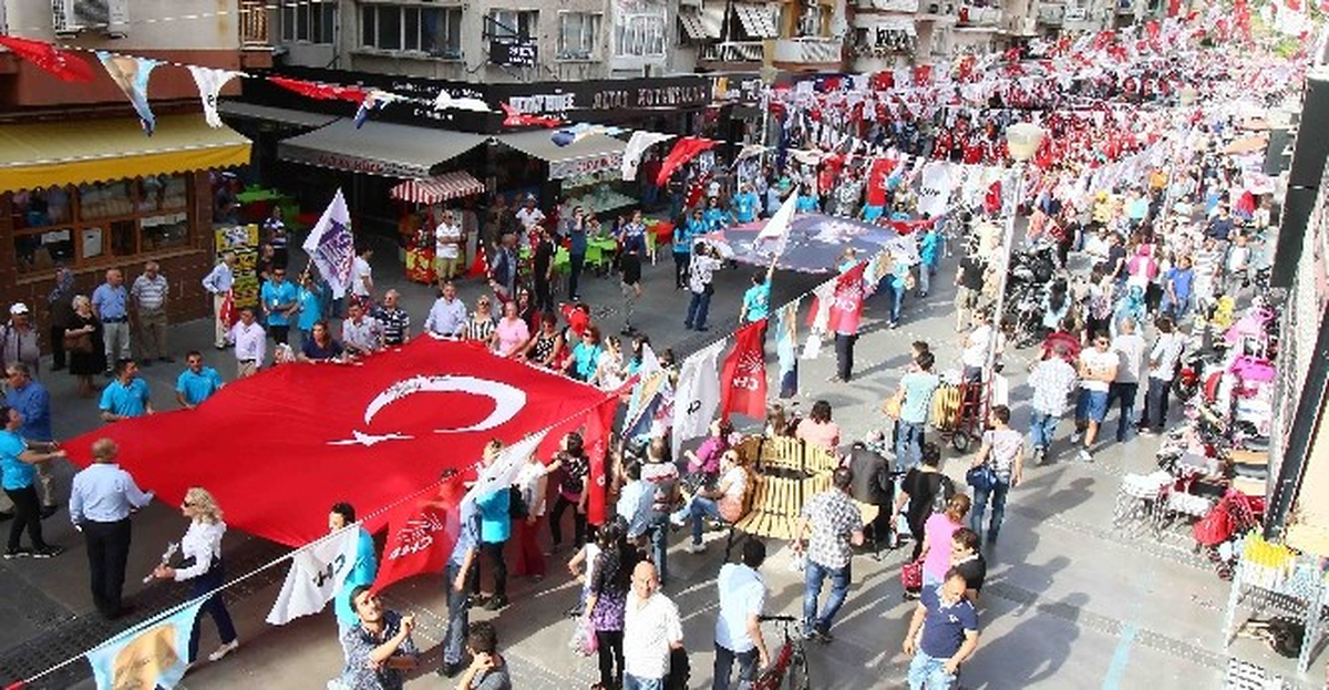 Bayraklı\'da Gençlerin Festivali Başladı