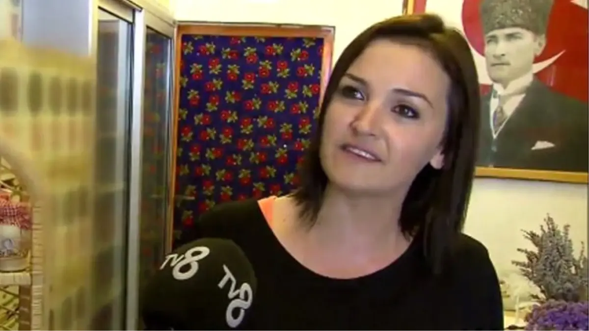 Bozcaada Halkına Göre Ata Demirer Nasıl Birisi?