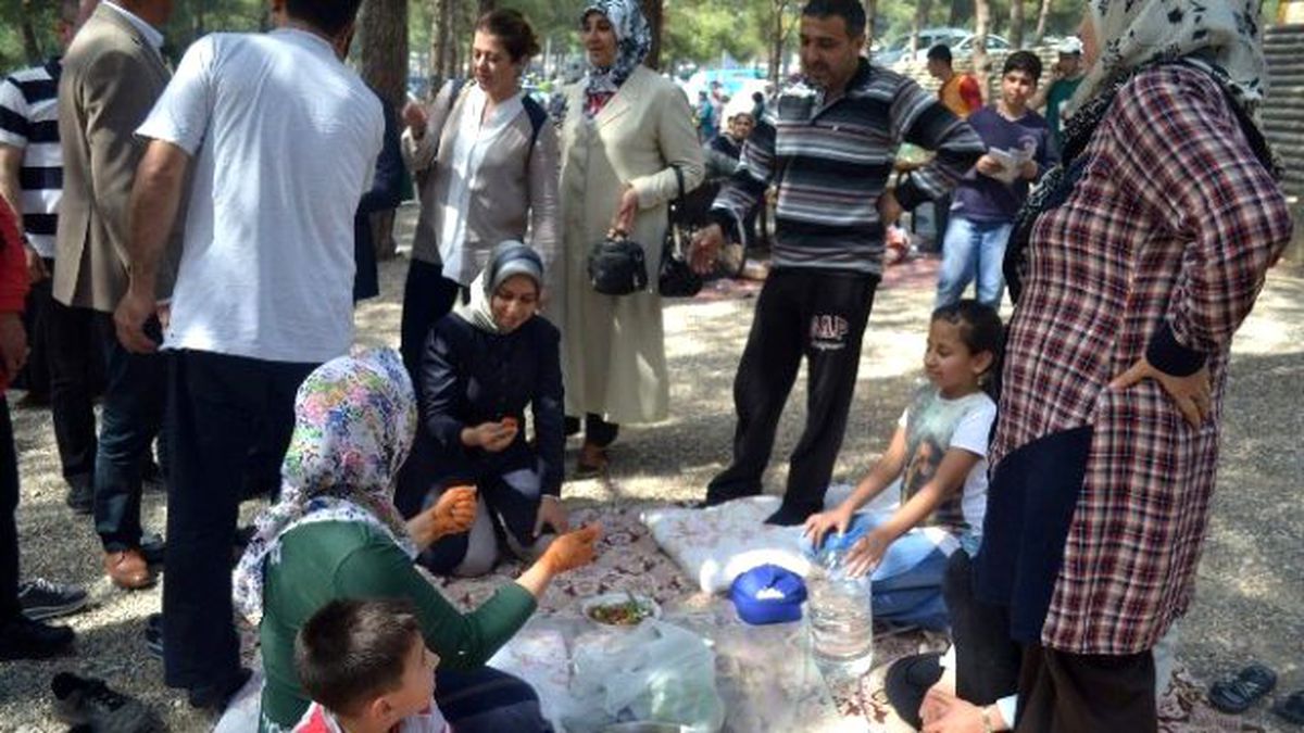 Canan Candemir Çelik Mesire Sofrasına Konuk Oldu