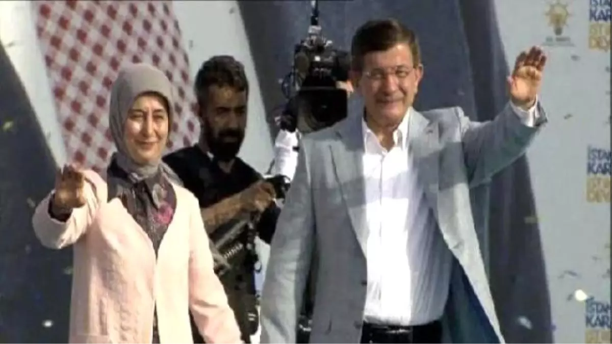 Davutoğlu: ya Türkiye Dimdik Yoluna Devam Edecek ya da Dörtlü Çete Türkiye\'yi Eğip Bükecek