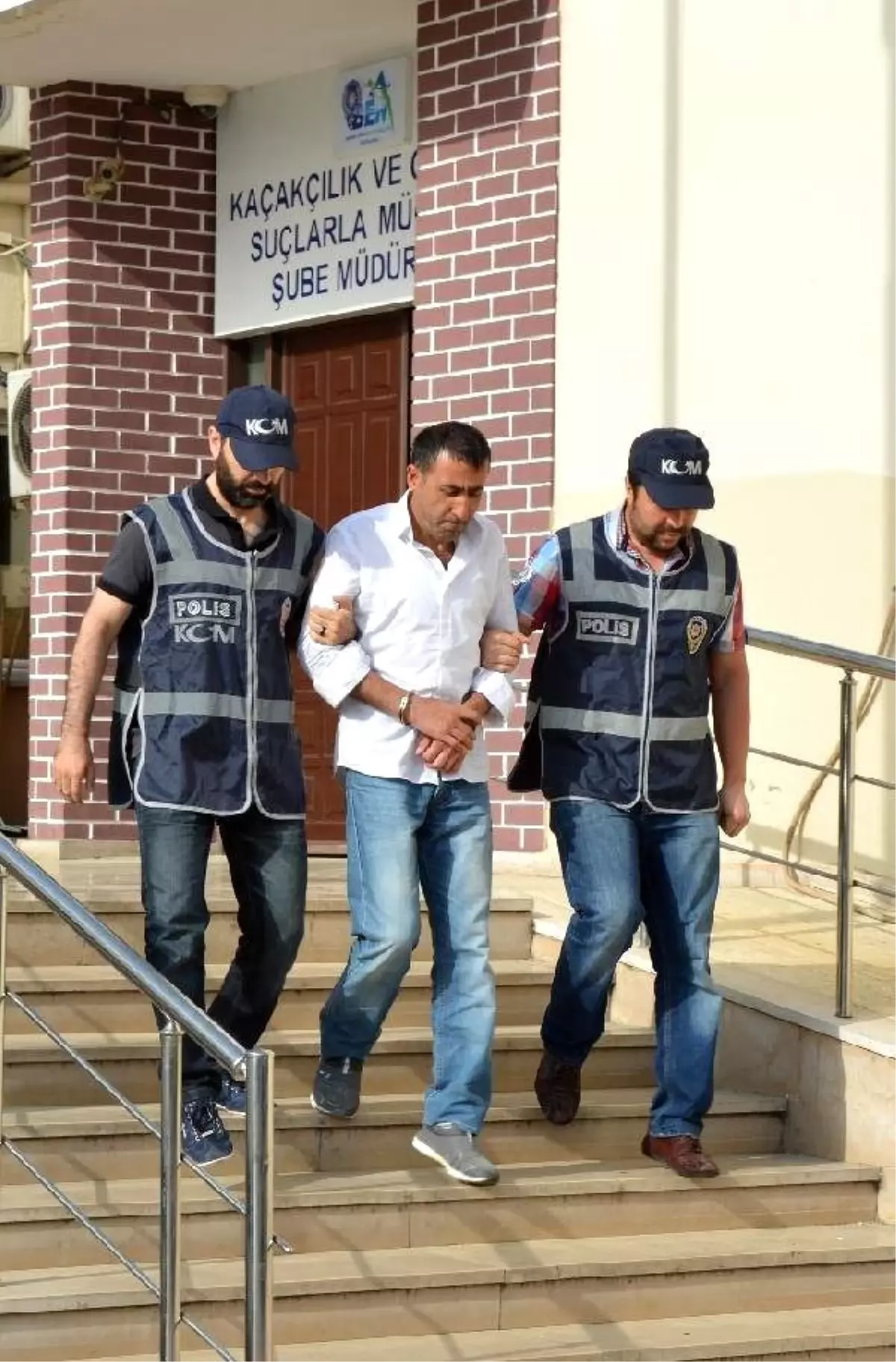 Depoda 3 Kamyonet Dolusu Tarihi Eser Ele Geçirildi