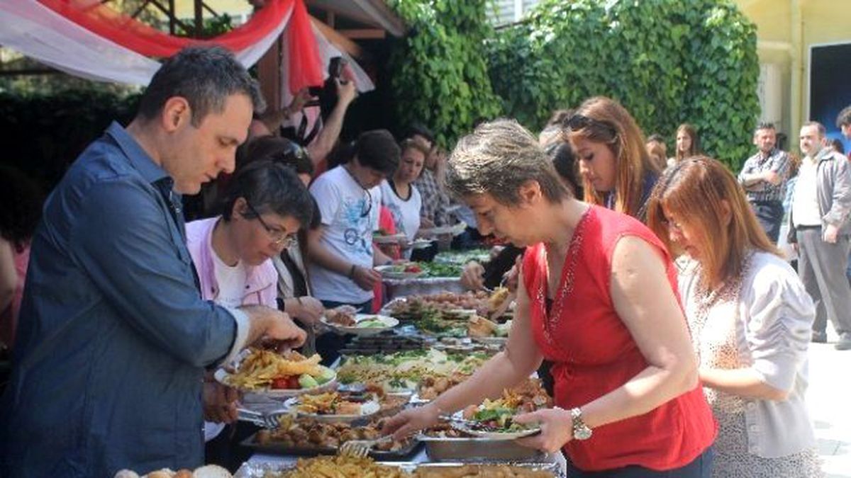 Hayvan Hakları Derneği Kahvaltıda Buluştu