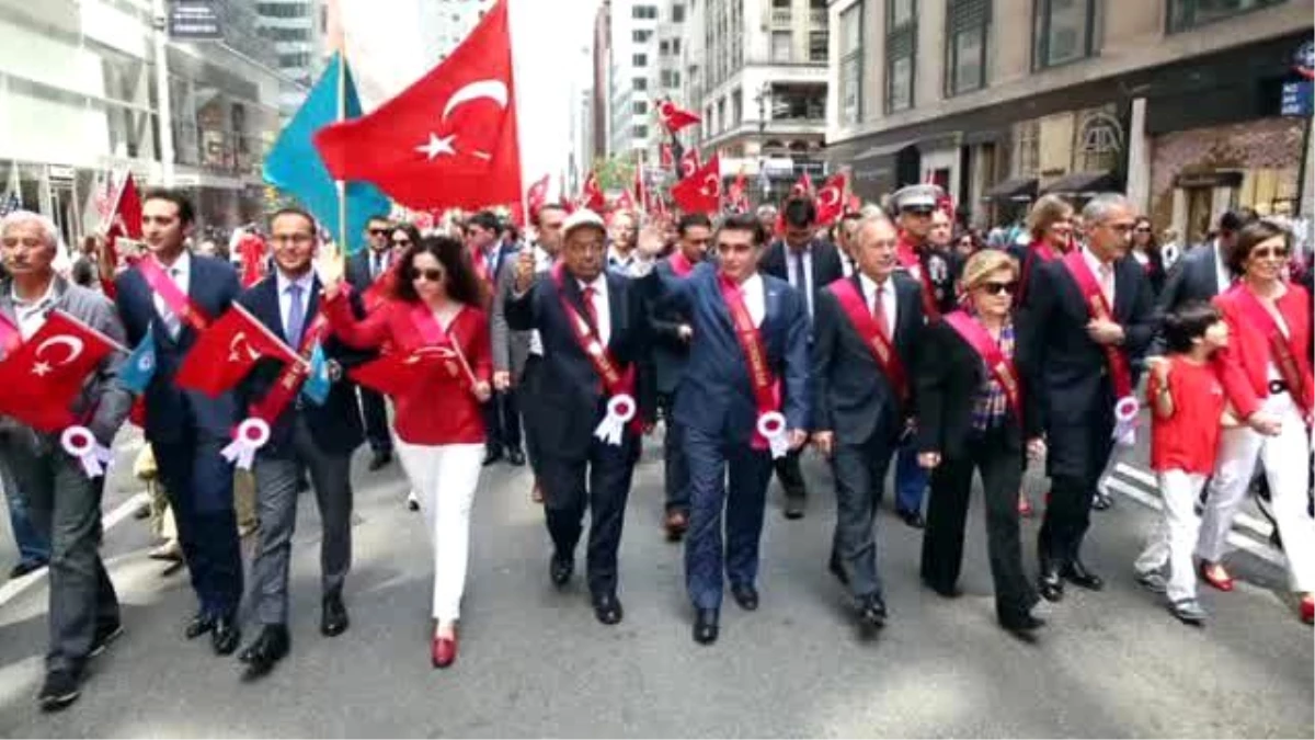 New York\'ta Türk Günü Yürüyüşü