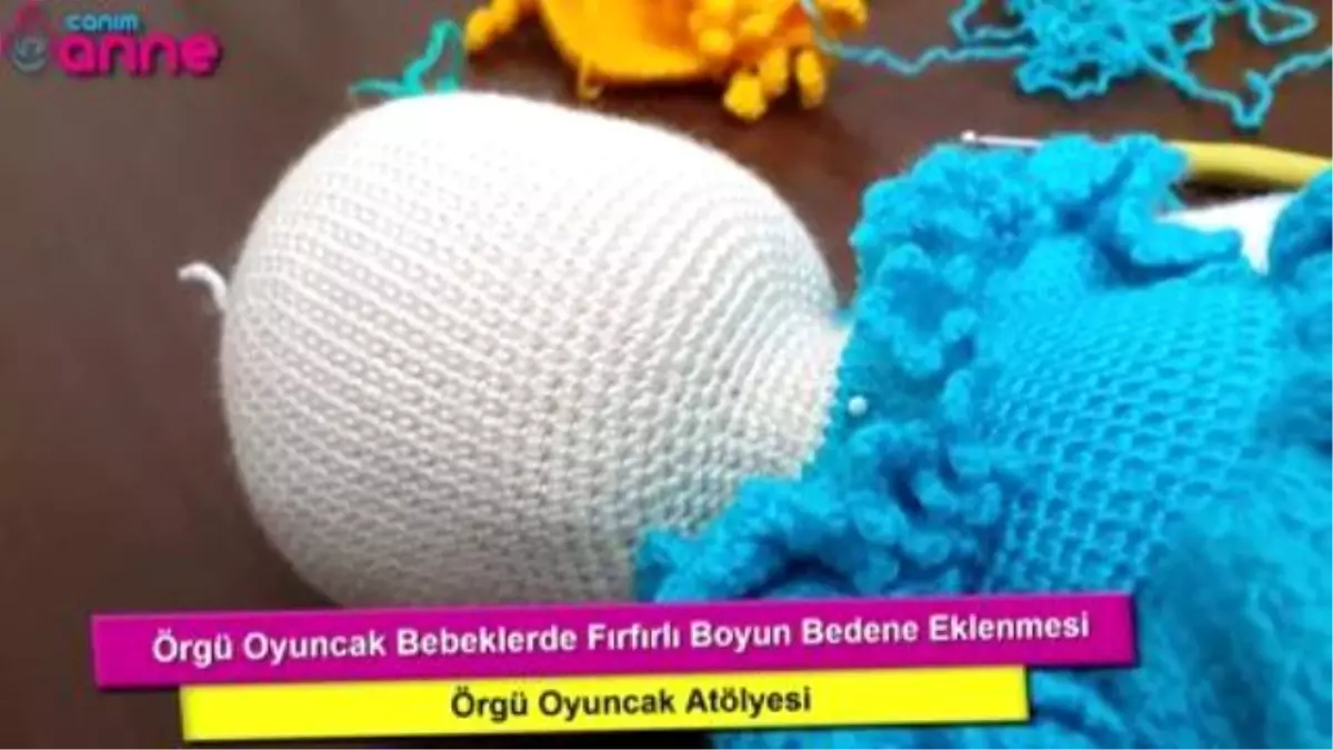 Örgü Oyuncak Bebeklerde Fırfırlı Boyun Bedene Eklenmesi