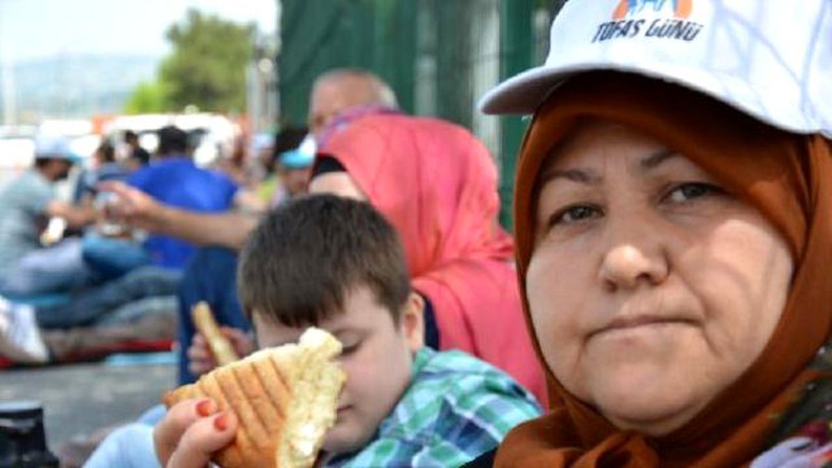 Renault ve Tofaş\'ta İş Bırakma Eylemine Devam (2)