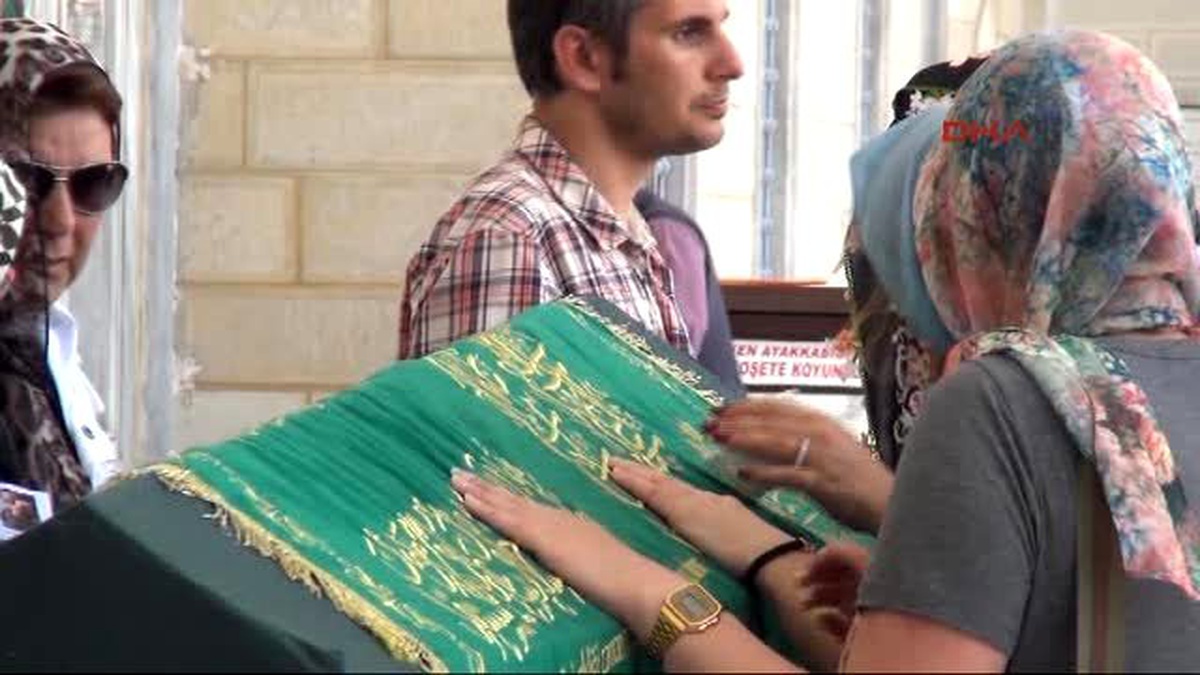Uçak Teknisyeni Tuna Beken Son Yolculuğuna Uğurlandı....