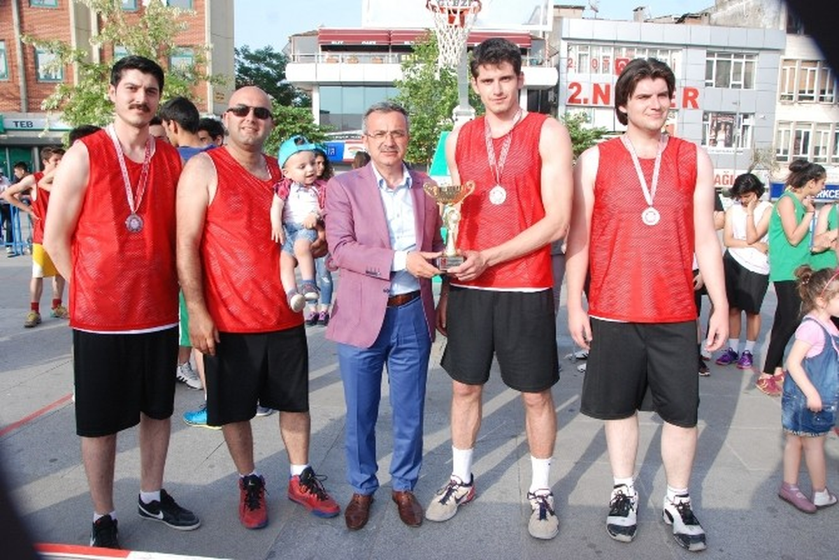3x3 Sokak Basketbolunda Şampiyonlar Belli Oldu