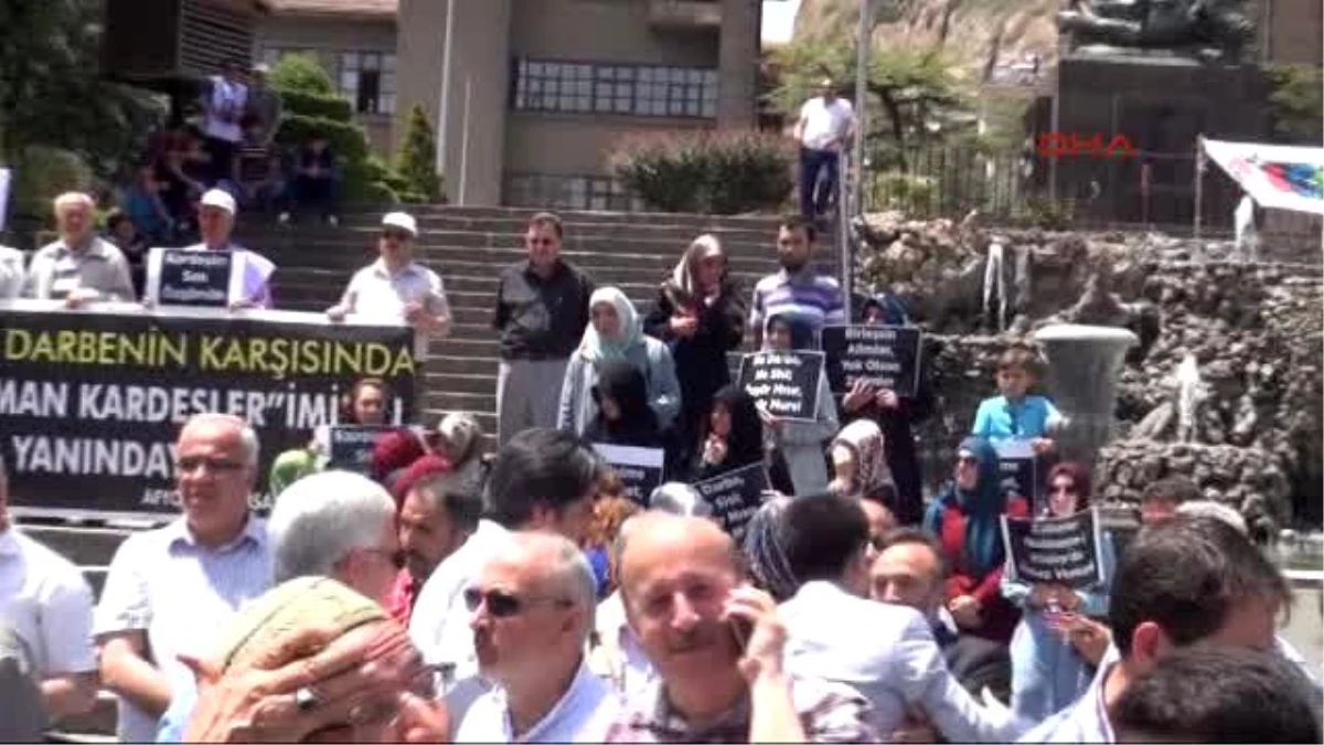 Afyonkarahisar - Mursi\'ye İdam Kararını Protesto Ettiler