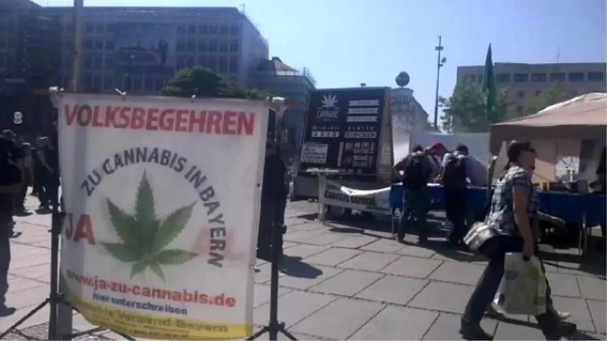 Almanya'da Esrarın Yasallaşması İçin İmza Kampanyası