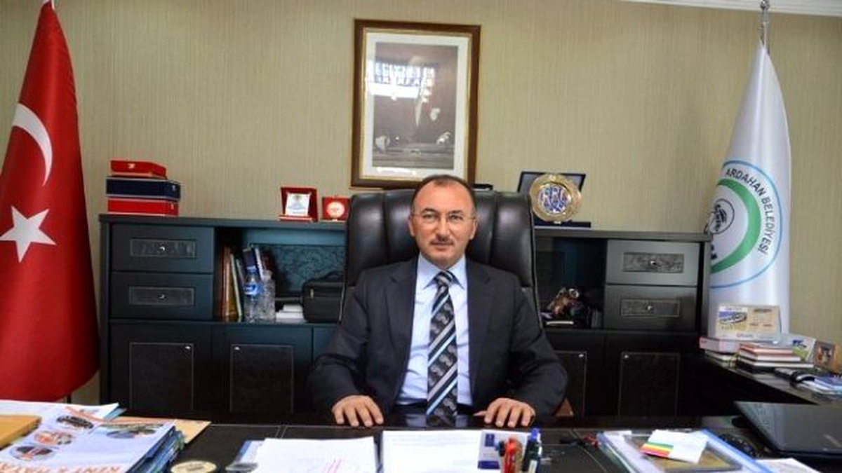 Ardahan Belediye Başkanı Faruk Köksoy\'un 19 Mayıs Atatürk\'ü Anma Gençlik ve Spor Bayramı Mesajı...