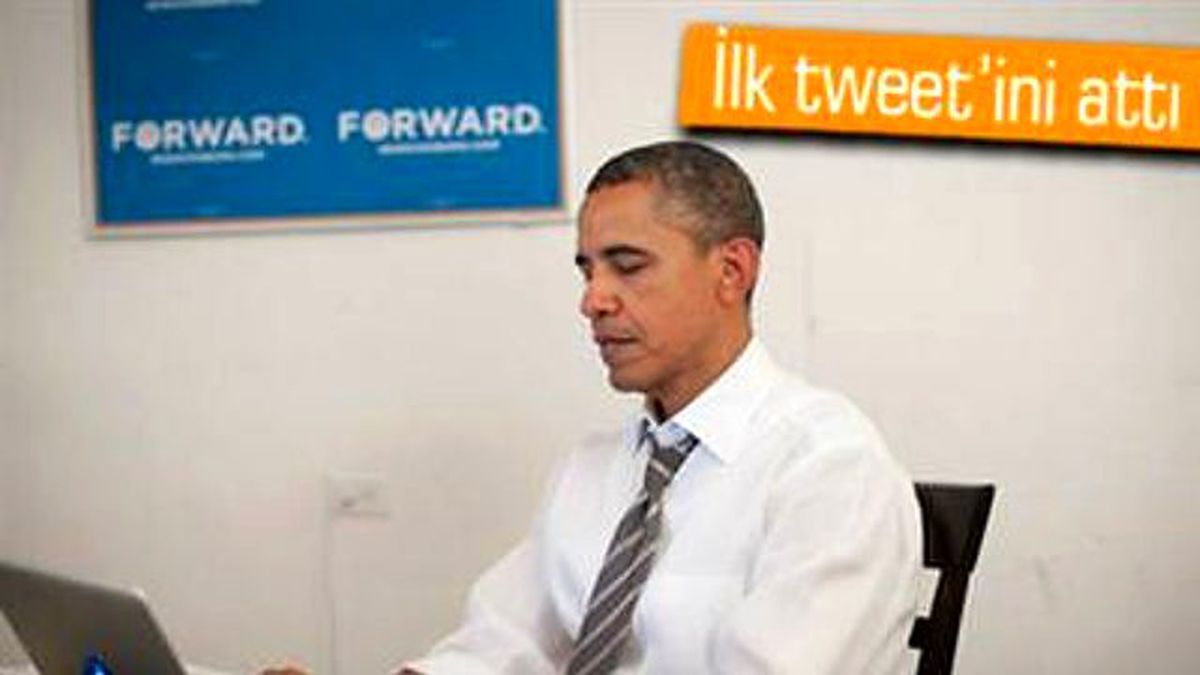 Barack Obama Nihayet Twitter\'a Katıldı