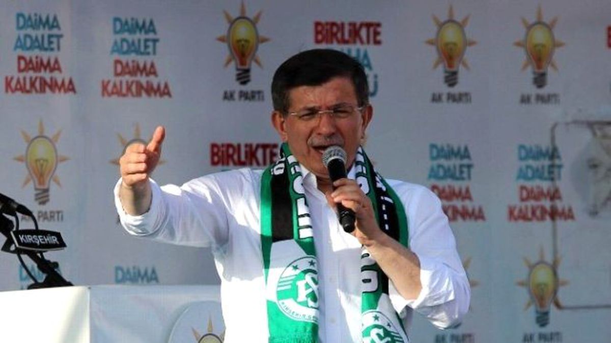 Başbakan Davutoğlu: "Chp, MHP ve Hdp Yüzlerine Maske Takmıştı, Biz Bu Maskeleri İndiririz"