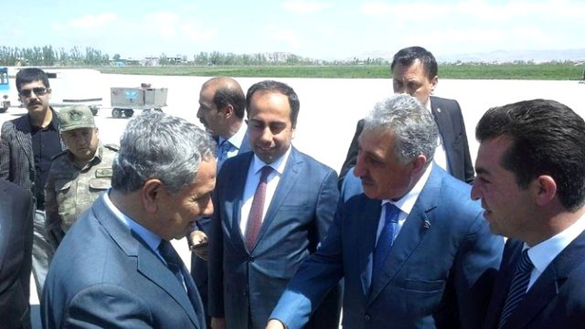 Bülent Arınç Van\'da