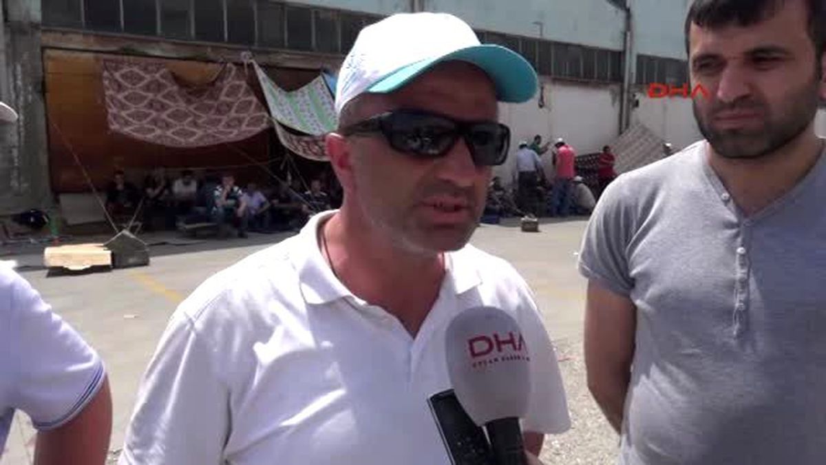 Bursa\'da Otomotiv İşçilerinin Eylemi Devam Ediyor