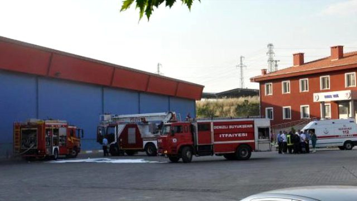 Denizli\'deki Et ve Balık Kurumu Kombinası\'nda Trafo Yangını