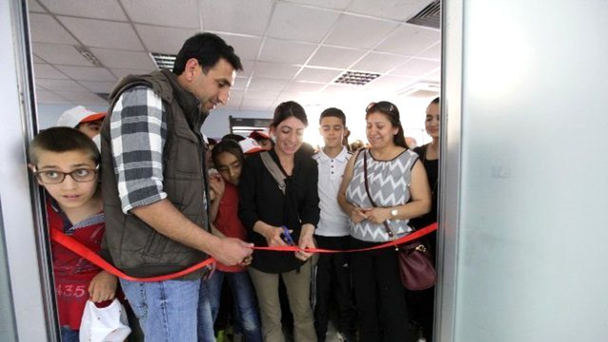 Eğitim Destek Evi Öğrencileri Resim ve Heykel Sergisi Açtı