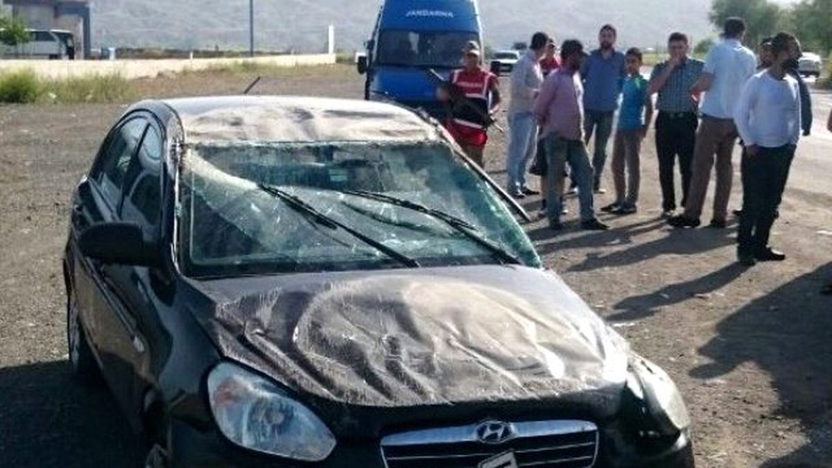 Elazığ\'da Trafik Kazası: 4 Yaralı
