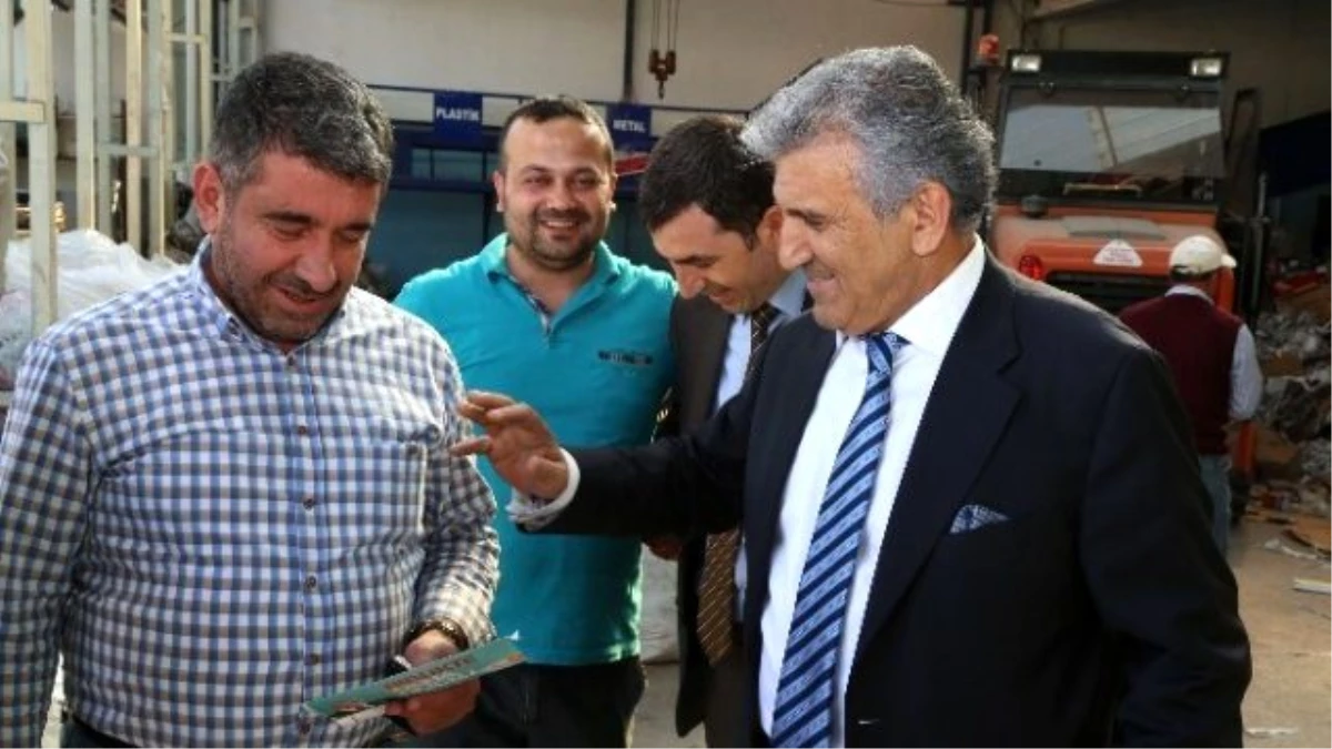 Elibol: "Kılıçdaroğlu Rüşvet ile Oy Toplayacağını Zannediyor"