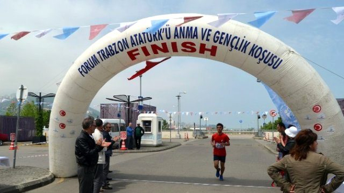 Forum Trabzon\'dan Atatürk\'ü Anma ve Gençlik Koşusu