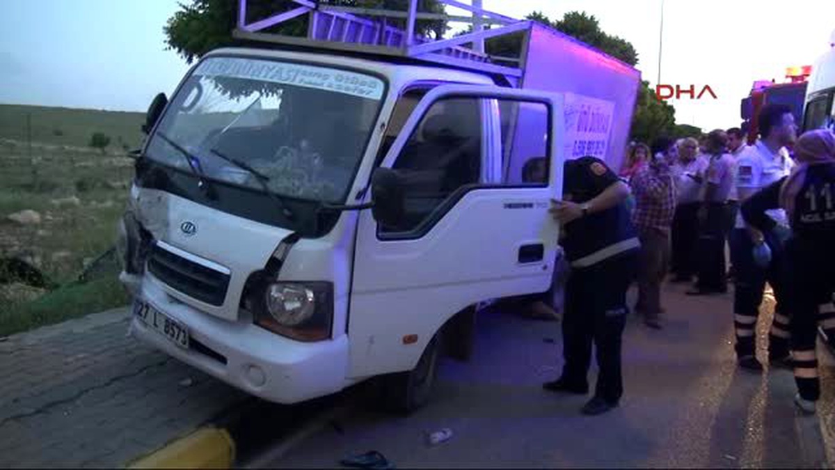 Gaziantep\'te İki Trafik Kazası: 11 Yaralı