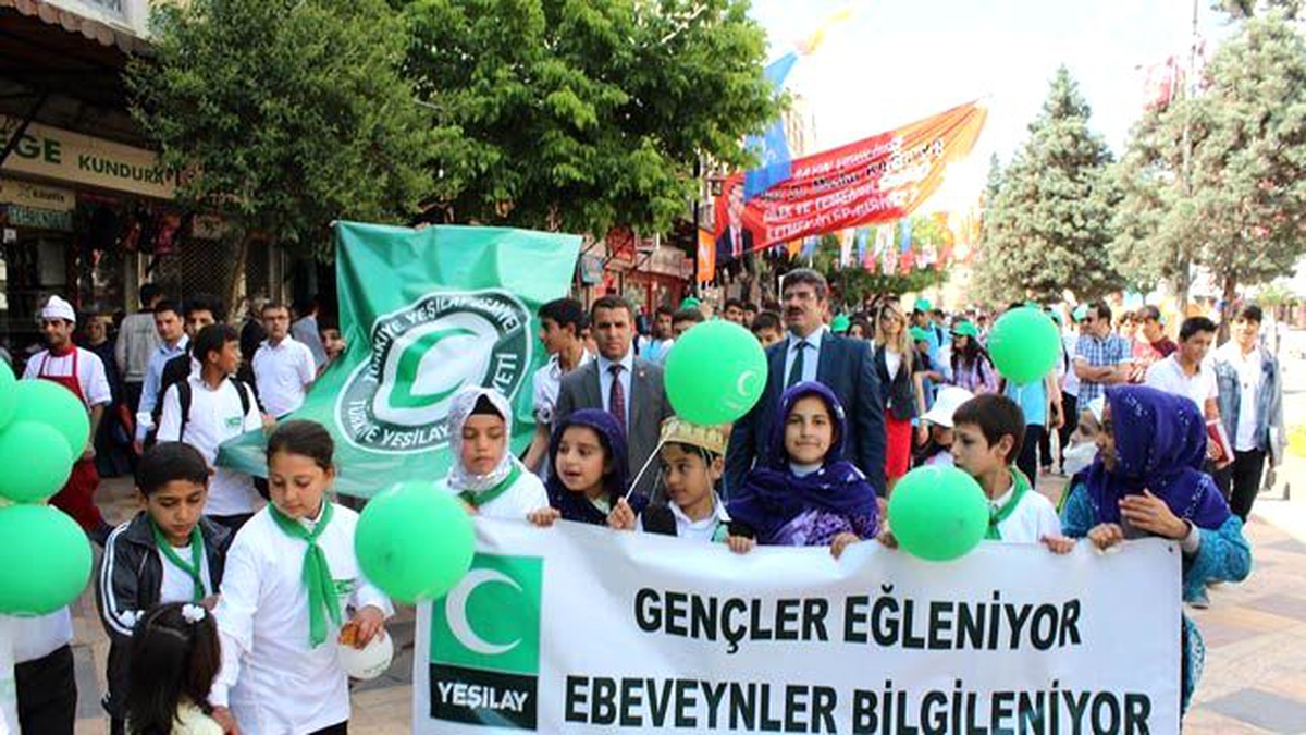 Gençler, Yeşilay İle Yürüdü